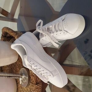 Puma Jada Renew sneakers